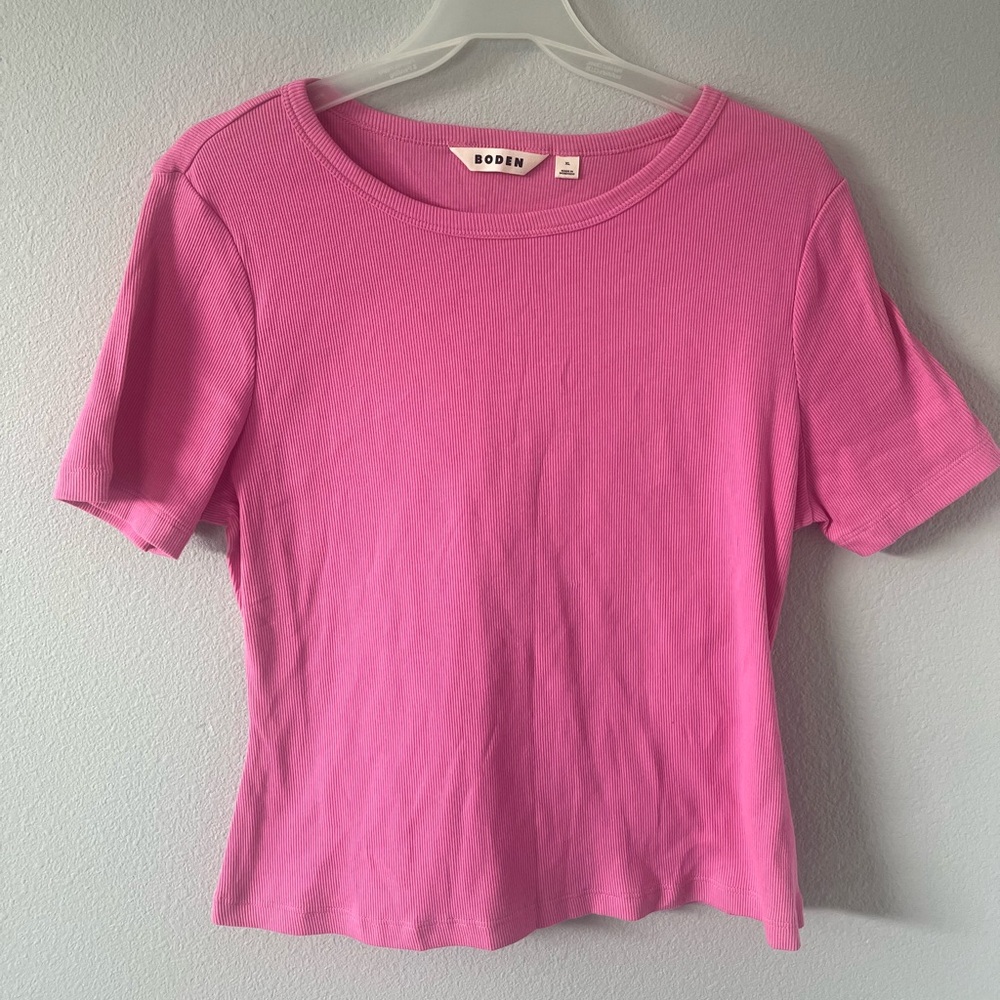 Boden Bright Pink Short Sleeve Ribbed Tee
